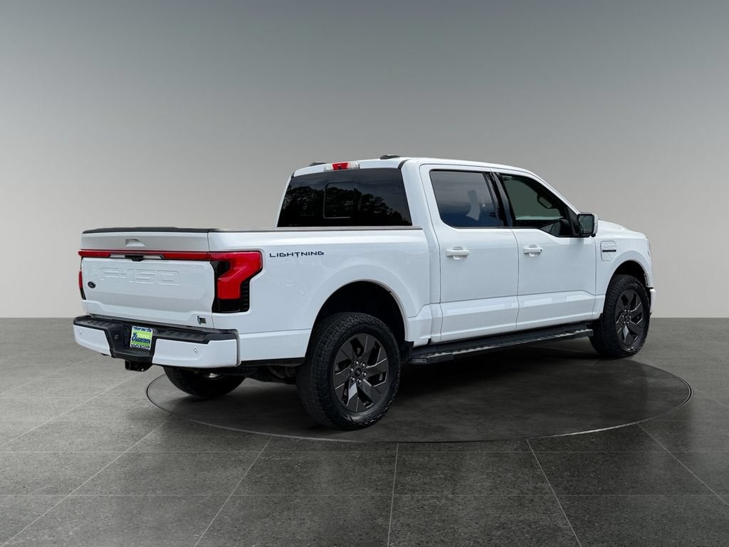 2023 Ford F-150 Lightning LARIAT