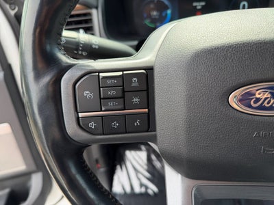 2023 Ford F-150 Lightning LARIAT