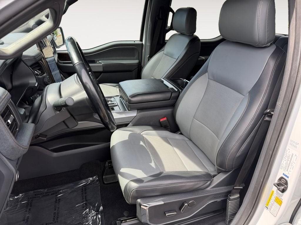 2023 Ford F-150 Lightning LARIAT
