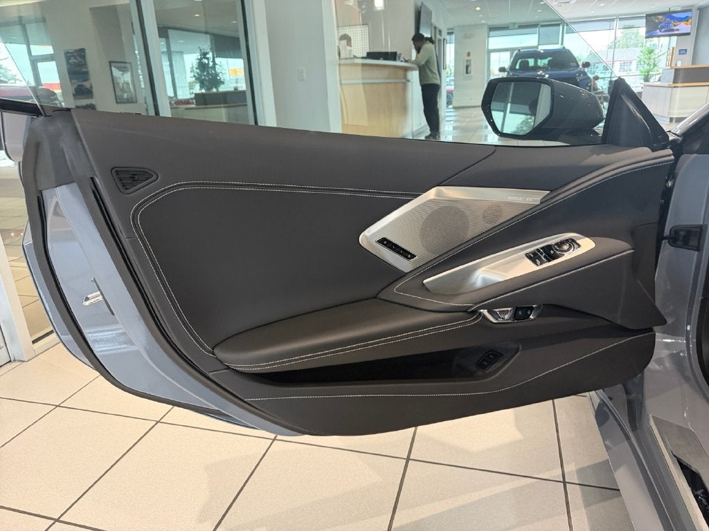 2025 Chevrolet Corvette Stingray 2LT