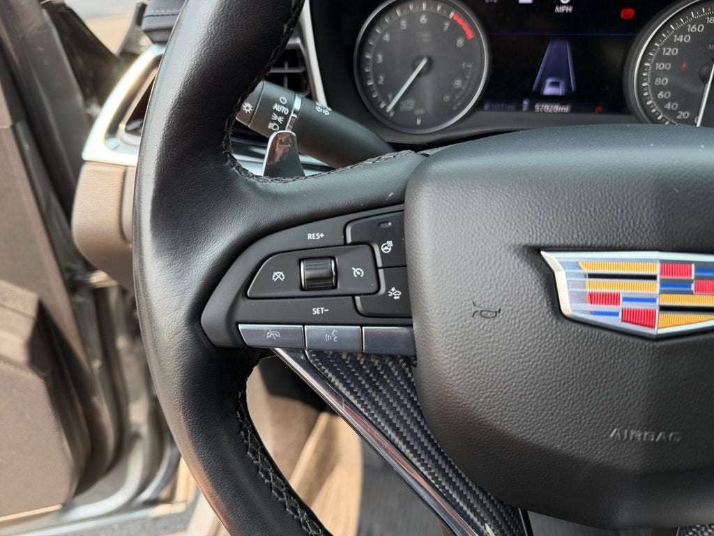 2024 Cadillac XT6 Sport