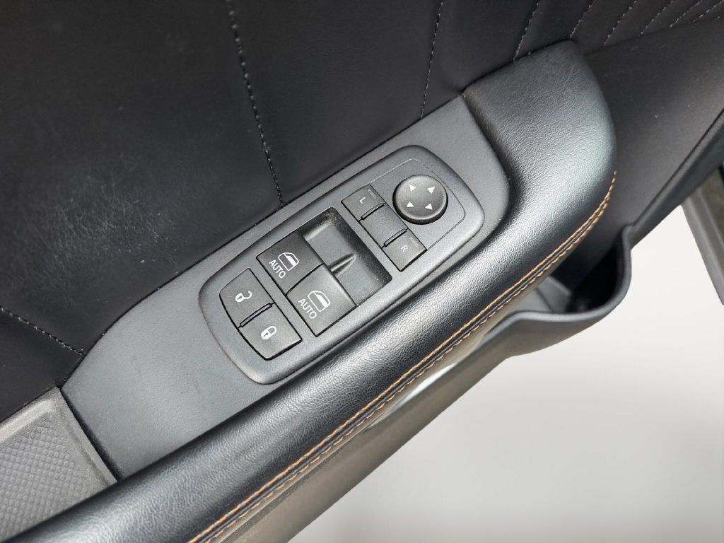 2016 Dodge Challenger R/T Plus Shaker