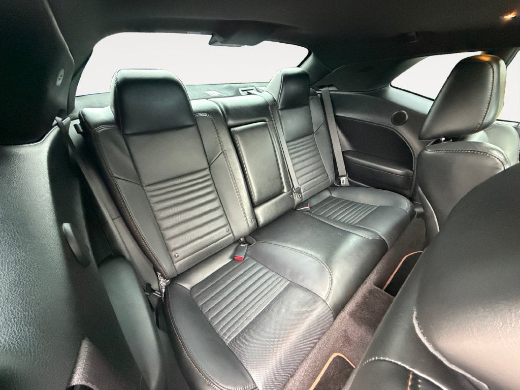 2016 Dodge Challenger R/T Plus Shaker