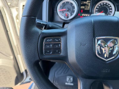2017 RAM 2500 Tradesman Crew Cab 4x4 6'4" Box