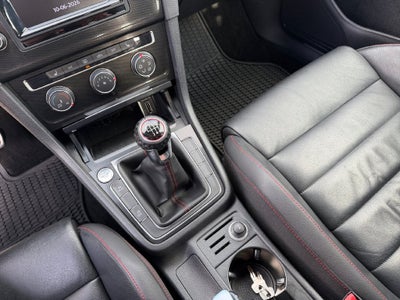2015 Volkswagen Golf GTI 2.0T SE 4-Door