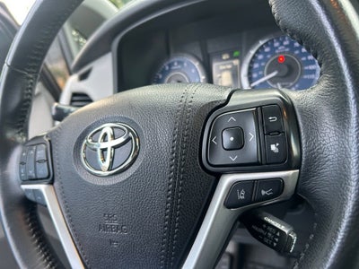 2019 Toyota Sienna XLE Auto Access Seat