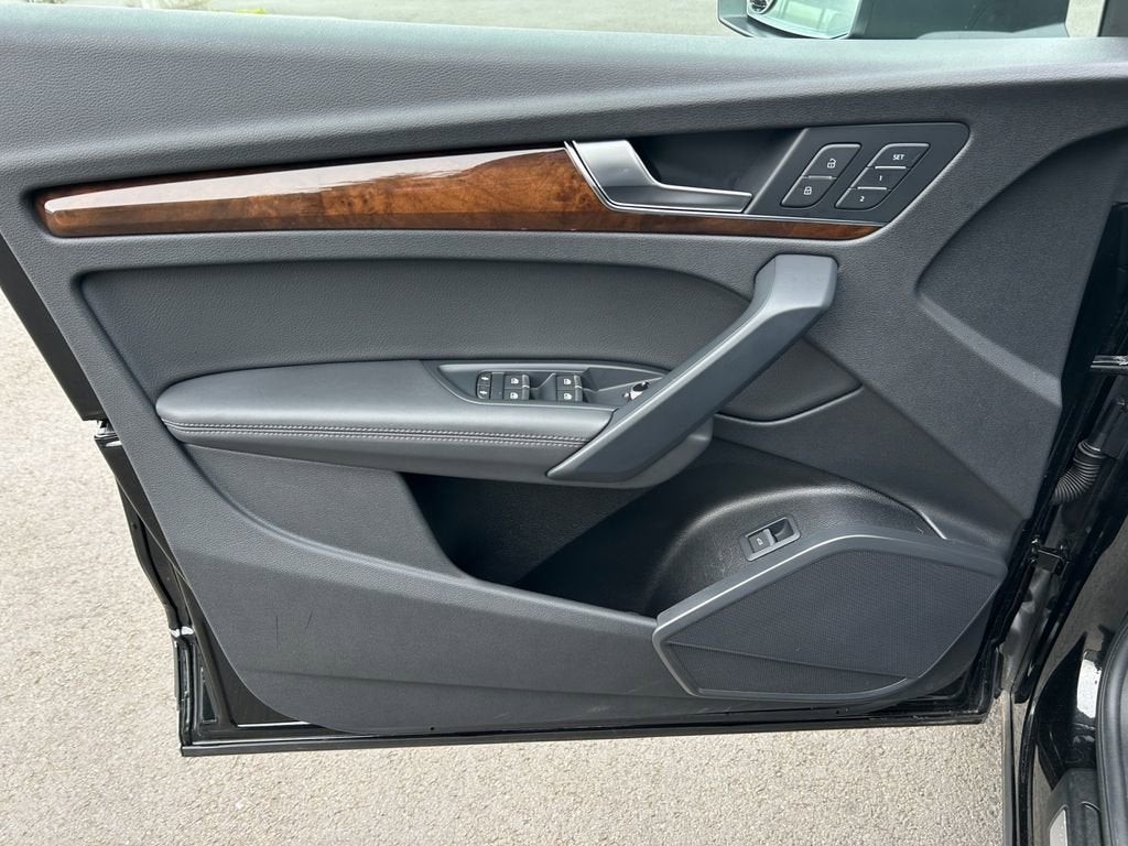 2020 Audi Q5 Premium Plus