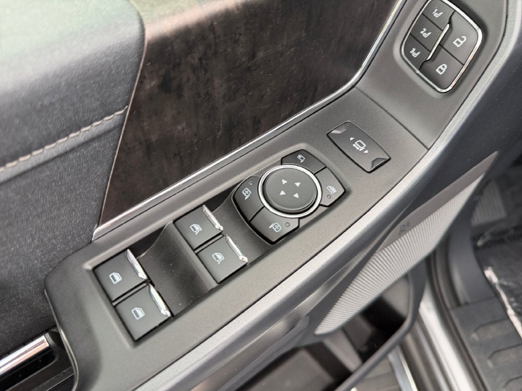 2023 Ford F-350 LARIAT