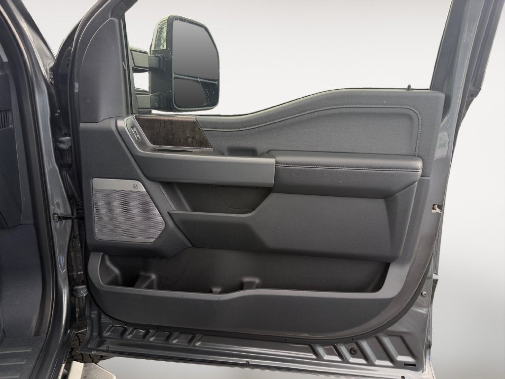 2023 Ford F-350 LARIAT