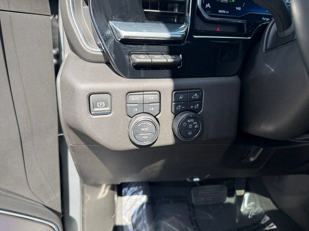 2025 Chevrolet Silverado 3500 HD LTZ