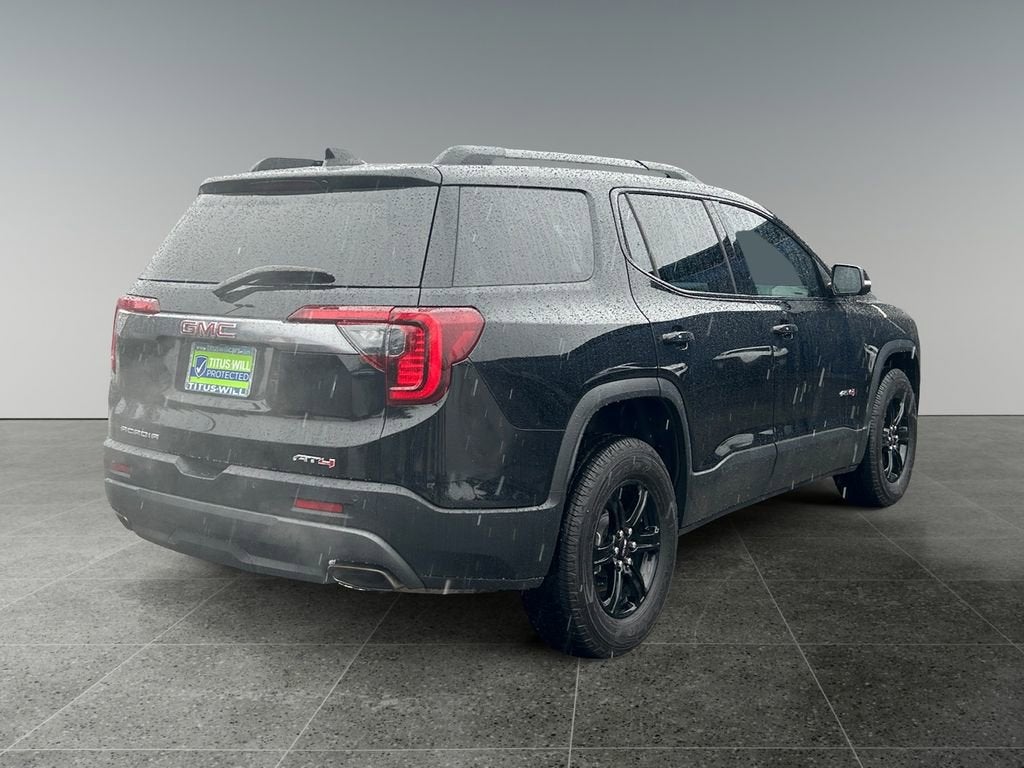 2023 GMC Acadia AT4