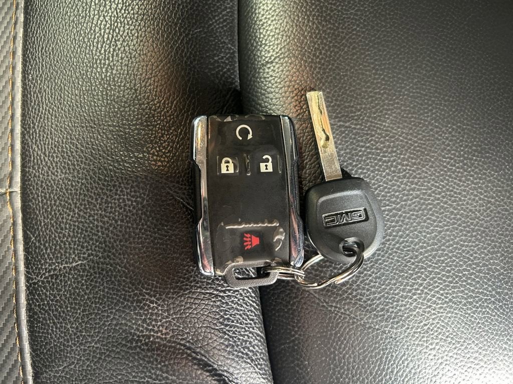 2021 GMC Canyon AT4 - Leather