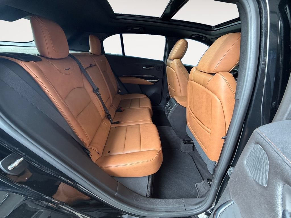 2023 Cadillac XT4 AWD Premium Luxury