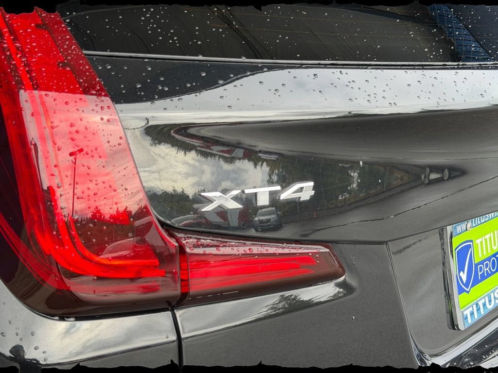 2023 Cadillac XT4 AWD Premium Luxury
