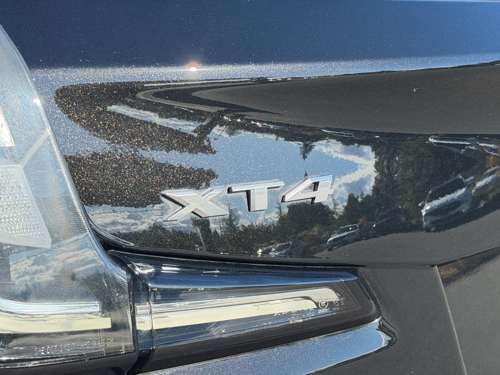 2024 Cadillac XT4 Sport