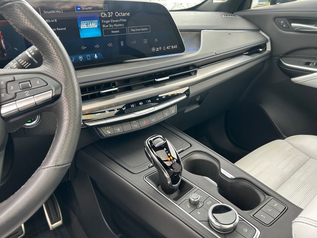 2024 Cadillac XT4 Sport