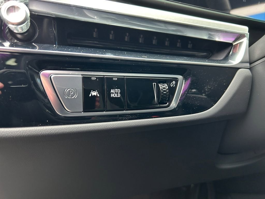 2025 Cadillac LYRIQ Sport 1