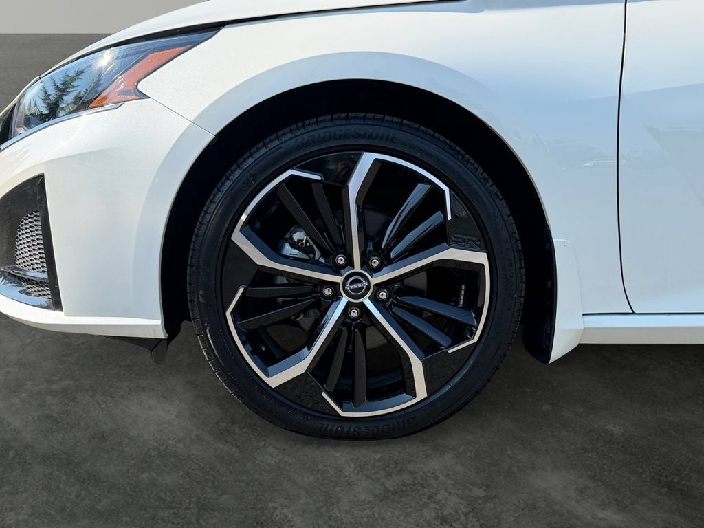 2025 Nissan Altima SR AWD