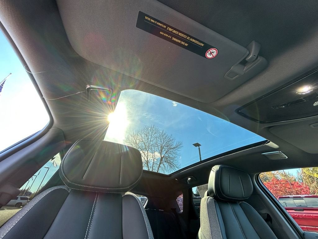 2025 Cadillac OPTIQ Luxury 1