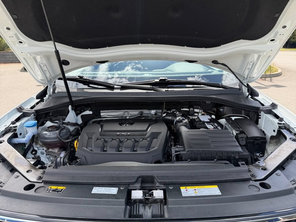 2024 Volkswagen Tiguan 2.0T SEL R-Line