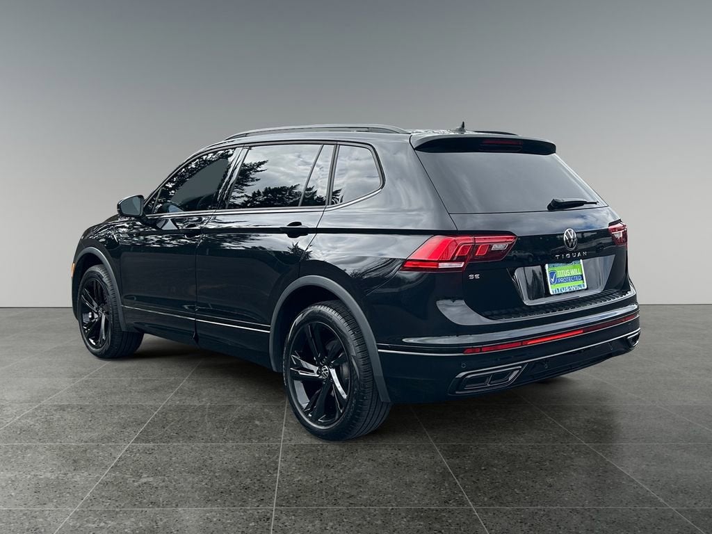 2023 Volkswagen Tiguan SE R-Line Black