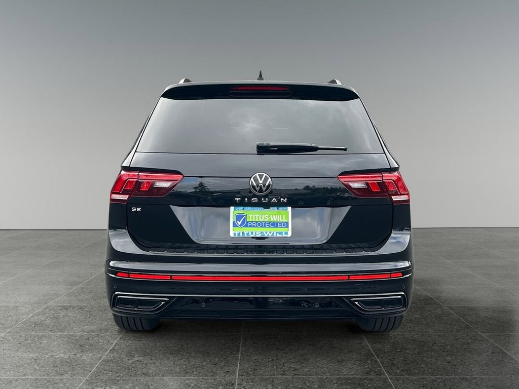 2023 Volkswagen Tiguan SE R-Line Black