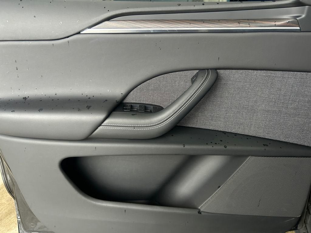 2023 Tesla Model X Base