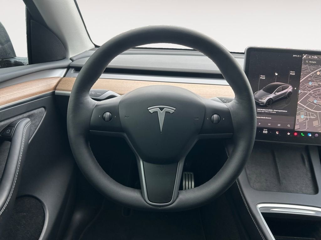 2025 Tesla Model Y Performance