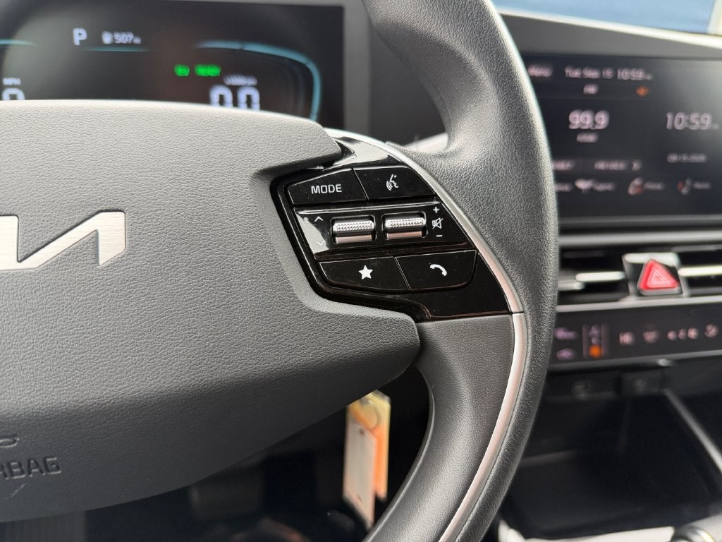2025 Kia Niro LX