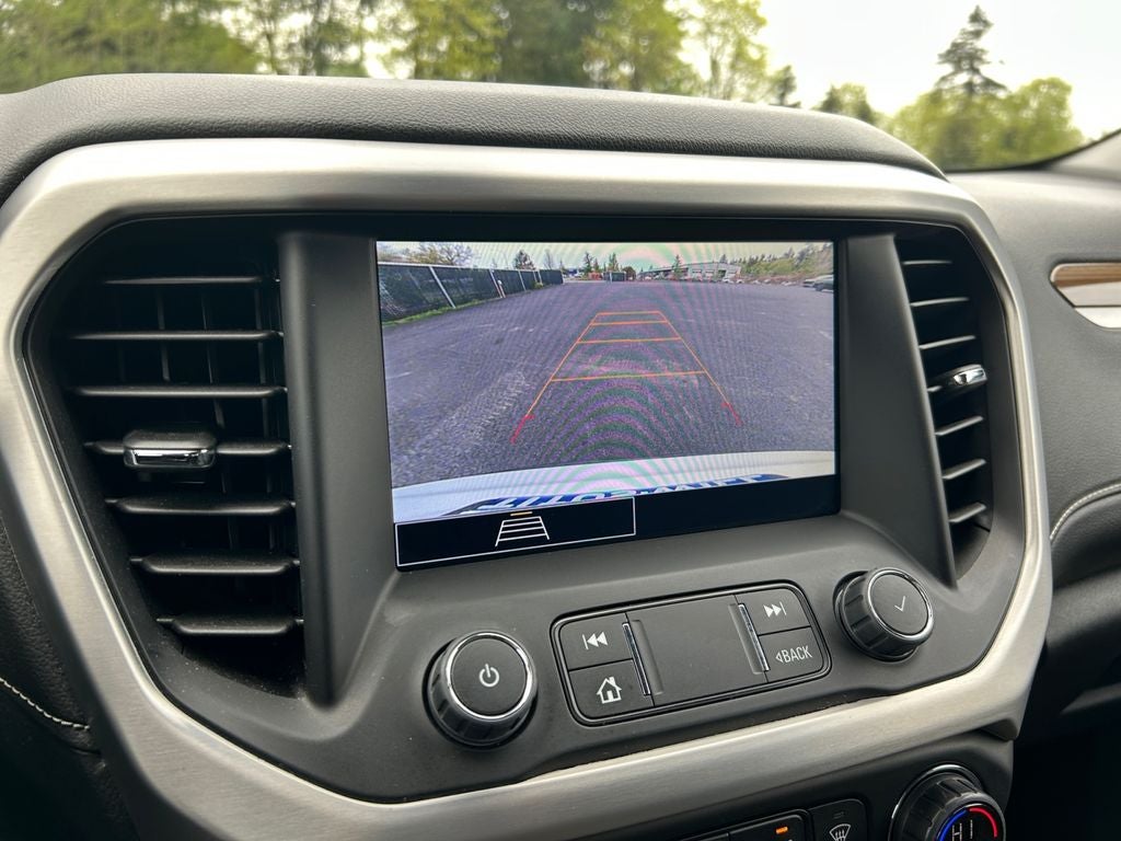 2022 GMC Acadia SLE