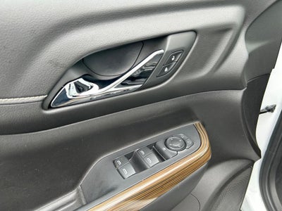 2022 GMC Acadia SLE