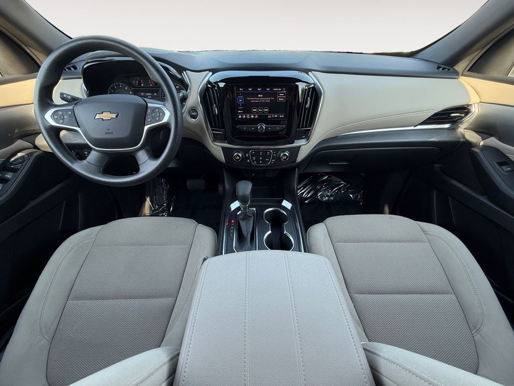 2022 Chevrolet Traverse LS