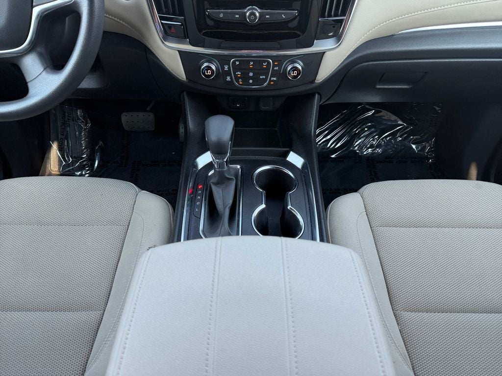 2022 Chevrolet Traverse LS