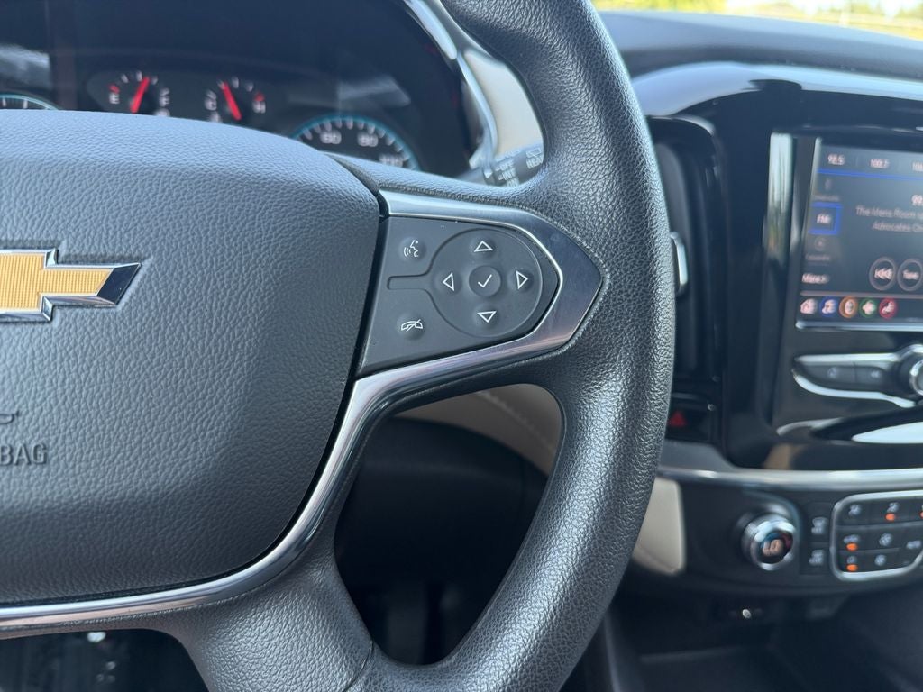 2022 Chevrolet Traverse LS