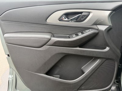 2022 Chevrolet Traverse LT Cloth w/2FL
