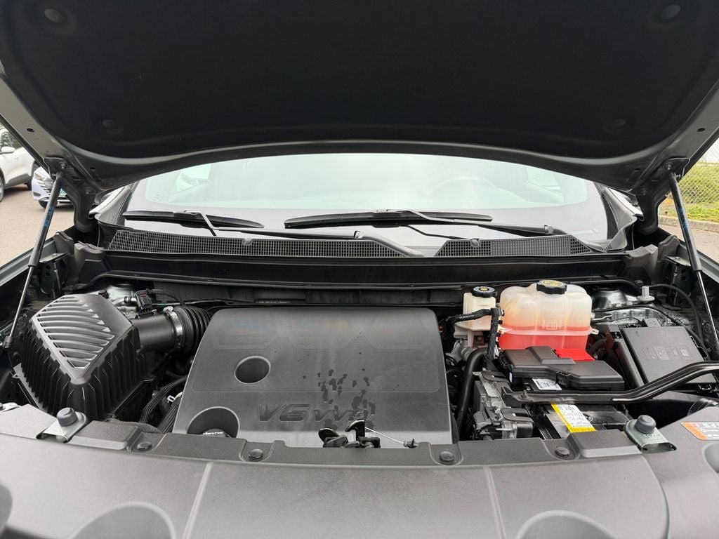 2022 Chevrolet Traverse LT Cloth w/2FL