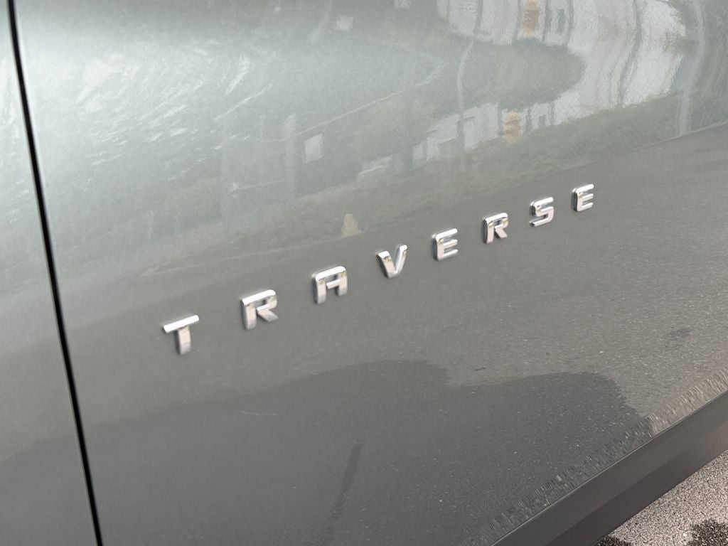 2022 Chevrolet Traverse LT Cloth w/2FL
