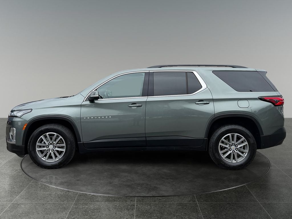 2022 Chevrolet Traverse LT Cloth w/2FL