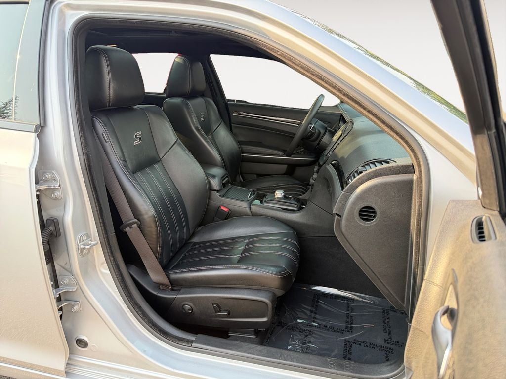 2022 Chrysler 300 S