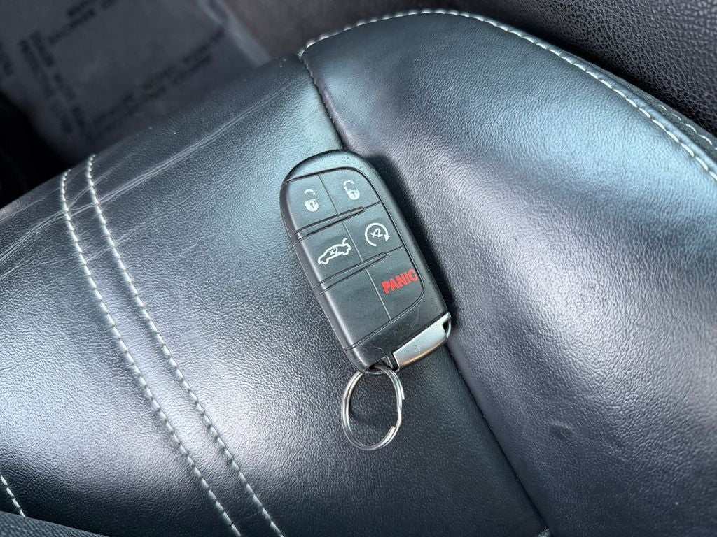 2022 Chrysler 300 S