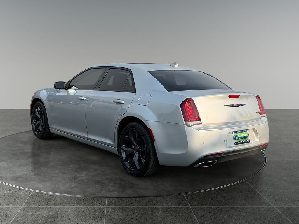 2022 Chrysler 300 S