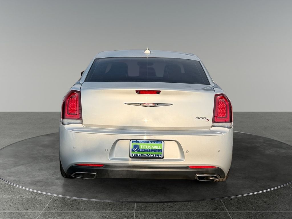 2022 Chrysler 300 S