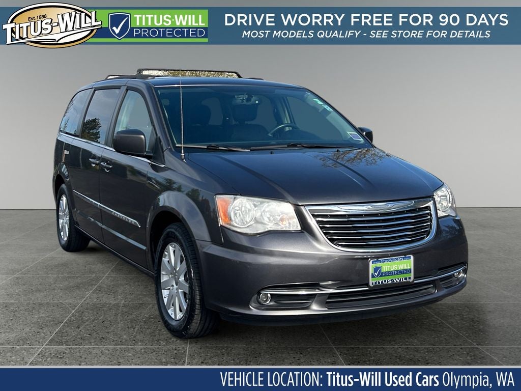 2016 Chrysler Town & Country Touring