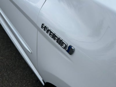 2019 Toyota Camry Hybrid SE