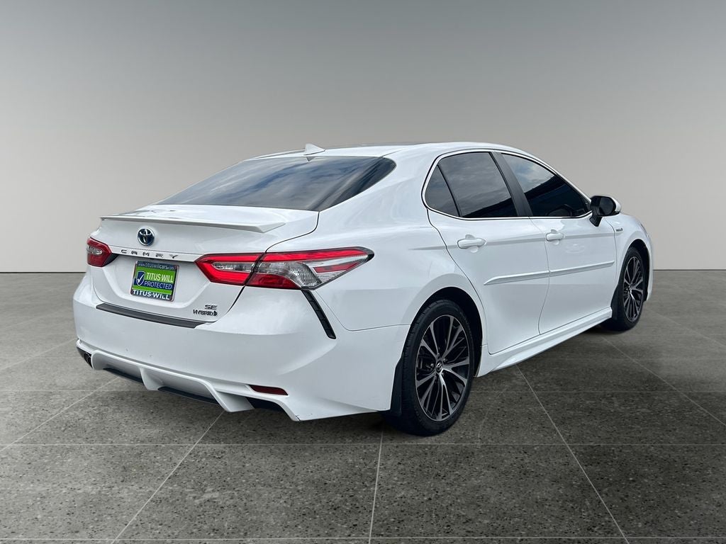 2019 Toyota Camry Hybrid SE