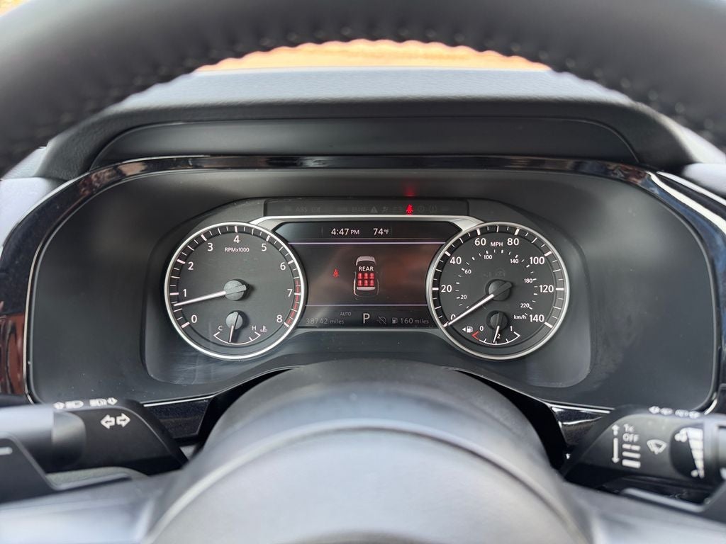 2024 Nissan Pathfinder SV