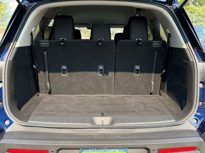 2024 Nissan Pathfinder SV
