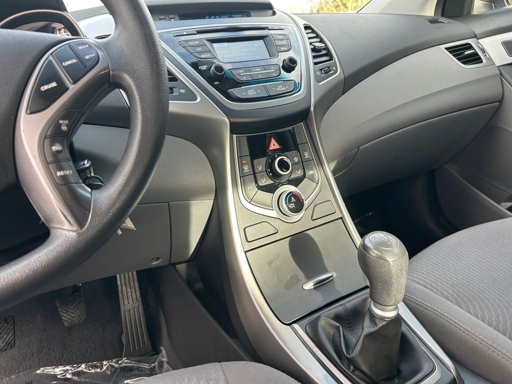 2014 Hyundai Elantra SE