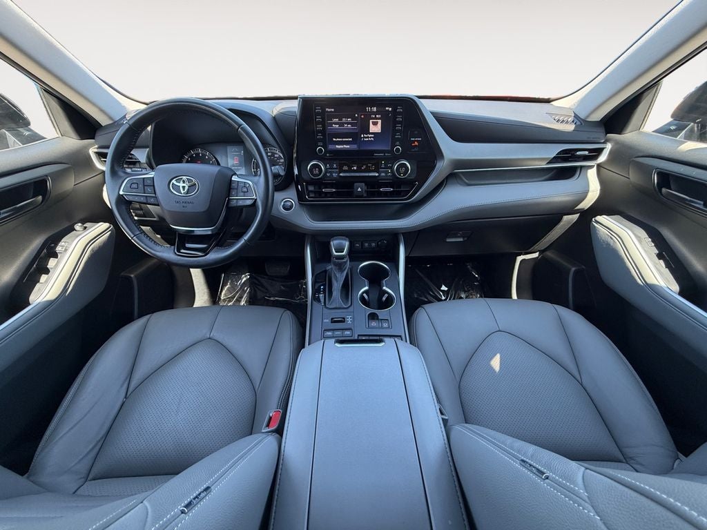 2021 Toyota Highlander LE