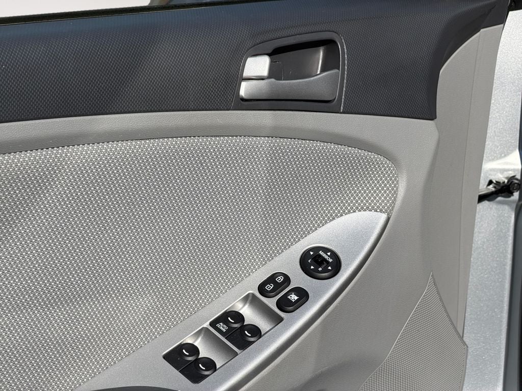 2014 Hyundai Accent GLS